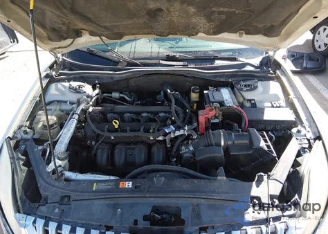 2010 Mercury Milan from USA, damaged, VIN 3MEHM0HA2AR634205